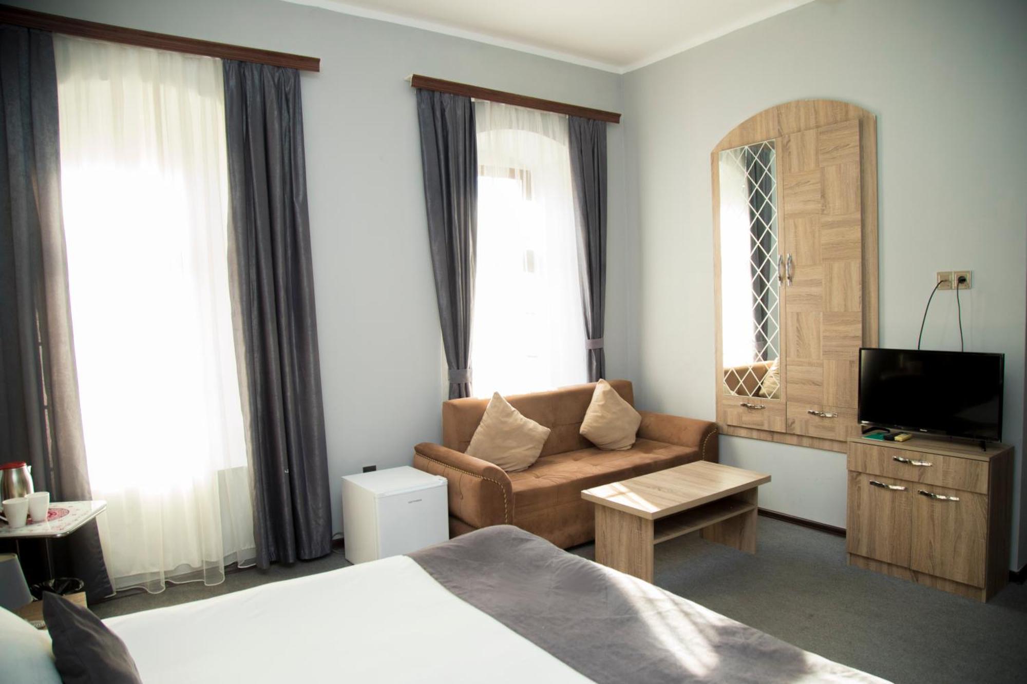 Castello Inn Baku Exterior photo